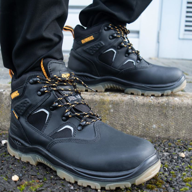 Best Lightweight Safety Boots 2024