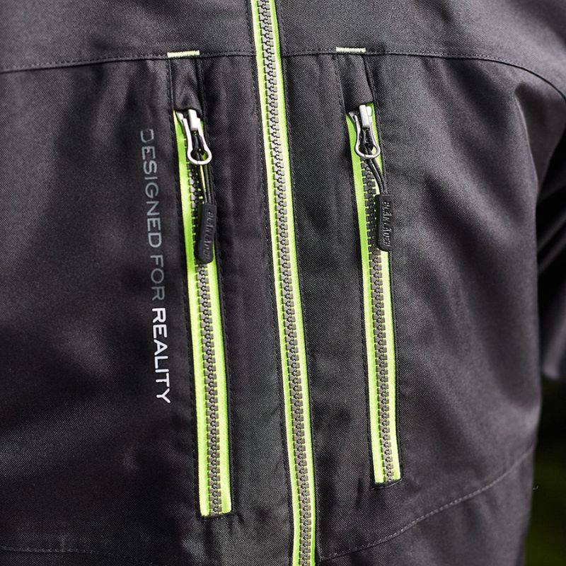 chest pockets on the Blaklader Lightweight Men's Winter Work Jacket
