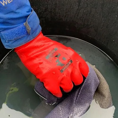 The Predator Atlantic WS1 High Dexterity Latex Waterproof Handling Gloves are double dipped for grip in wet, slippery conditions