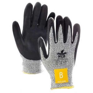 MCR Safety CT1007NF1 Nitrile Foam Cut Pro Gloves